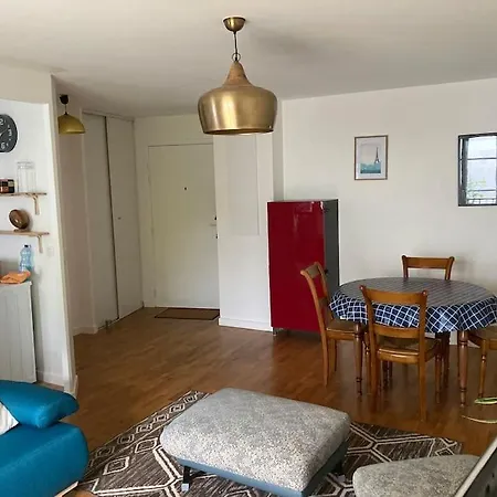 T2 Avec Balcon - Golf National A 5 Min Apartment